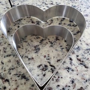 Commercial 2 pc heart shaped cake ring